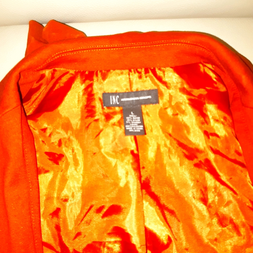 Beautiful Russ color pleated jacket